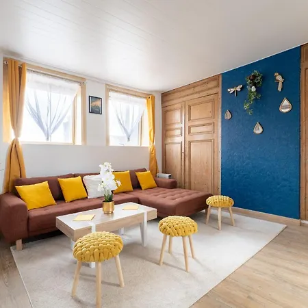 3 Centre Michelle Apartment