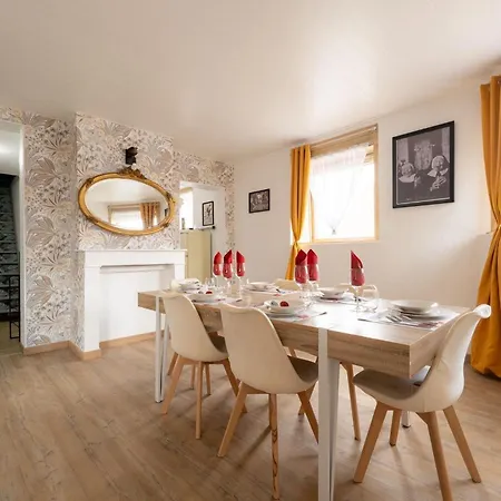 3 Centre Michelle Apartment