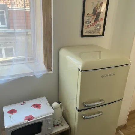 3 Centre Michelle * Calais